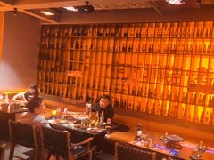 -何师烧烤Pro ·江湖川菜·小龙虾·精酿(太古里旗舰店)