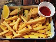 美式风味炸鸡翅配薯条-MIKAKU(万达广场上海宝山店)