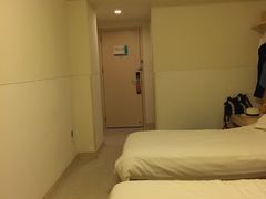 -锦江之星(广州海珠江泰路地铁站店)