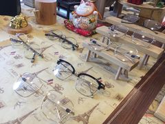 -肆兮眼镜·蔡司·徕卡战略合作店(大坪店)