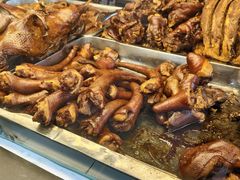 -老鼎万春卤菜(五代传承创始老店)