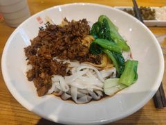 -湘人龙记老长沙米粉(华普国际大厦店)