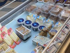 -85度C(生甜甜圈研究工坊·上海平凉店)