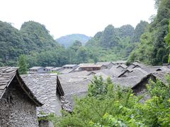 -高荡千年布依古寨旅游景区
