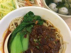 -李先生牛肉面大王(上海站南广场店)