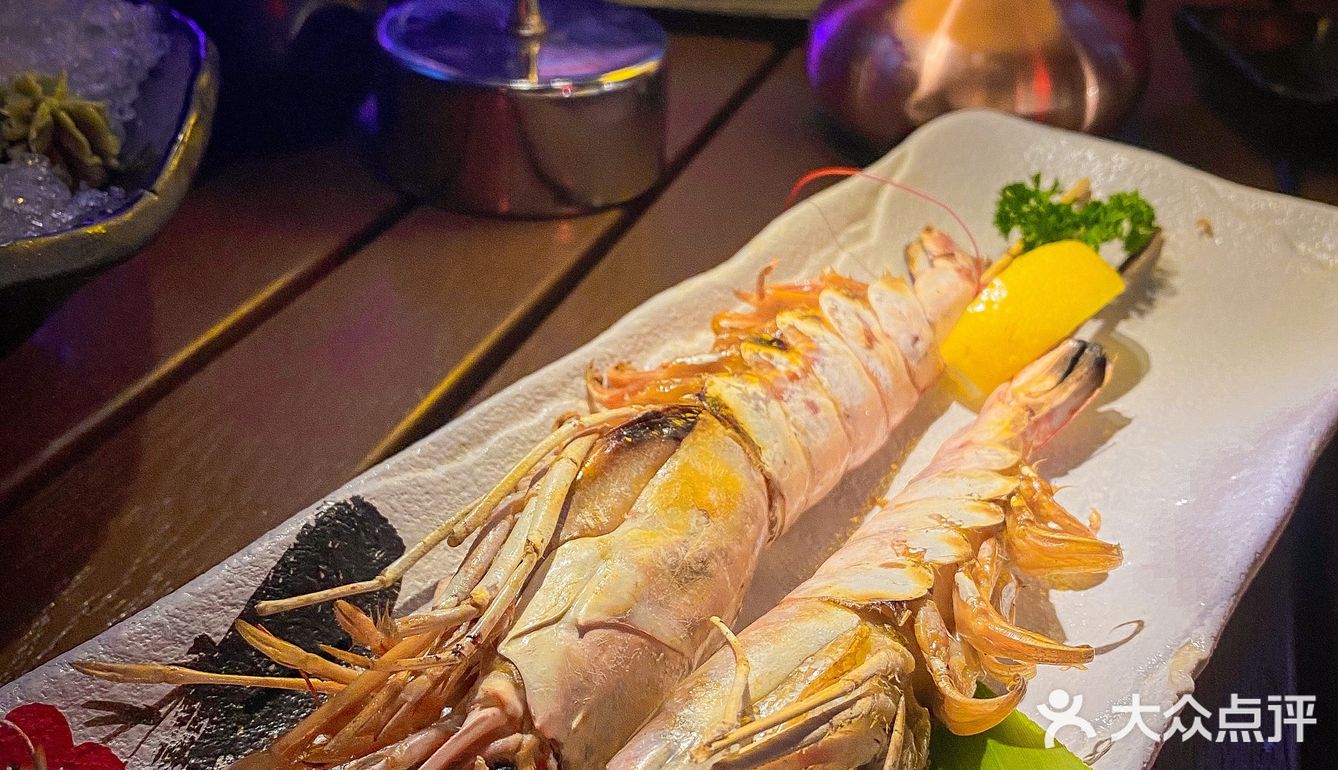 魔都探店｜一家不务正业的日料自助