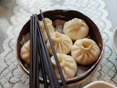 大鲜肉包子-四宜糕团店(南大街店)