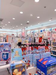 -爱婴室(上海紫荆广场店)