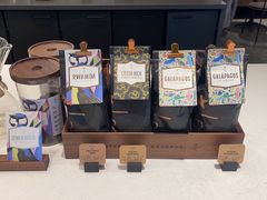 -星巴克臻选(周浦万达店)