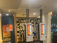 -麦当劳(假日广场店)