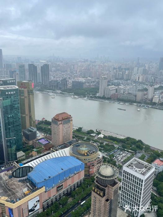 东方明珠广播电视塔图片