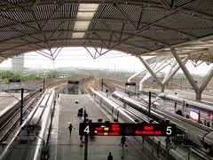 -星巴克(广州南站A18检票口楼上)