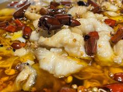 江鱼做水煮鱼-渝信川菜 · 川味家常菜(长安店)