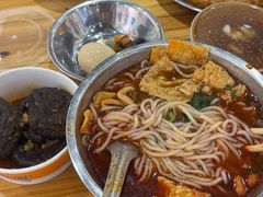 -柳州肥姨妈大骨螺蛳粉(曹路店)