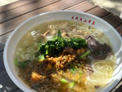 -文山荷鲜居(翠湖店)