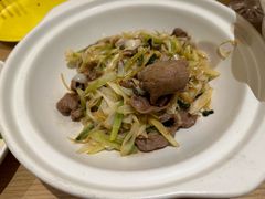 -渝信川菜 · 川味家常菜(财富购物中心店)