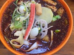 -不起眼麻辣烫凉皮店