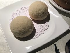 脆皮流沙包-皇朝会.经典传统粤菜(外滩店)