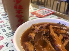 鲍汁花菇焖鸡脚-七爷清汤腩·港式餐厅(金狮广场店)