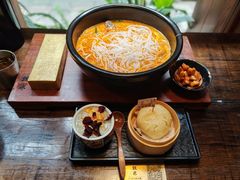 -银米·云南传统过桥米线(双廊黑金冠店)
