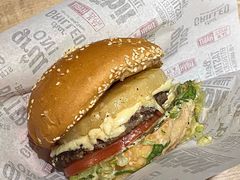 -The Habit Burger Grill 哈比特汉堡(复兴soho店)