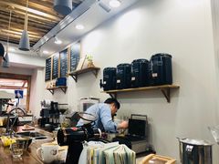 -留白咖啡(人民巷八号大院店)