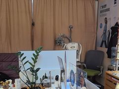 -优医视平价眼镜蔡司依视路折扣工厂店(十里堡店)
