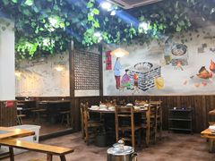 大堂-三里屯土灶炖公鸡地锅鸡(江东店)