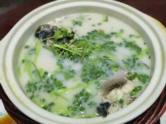 天目湖砂锅鱼头-高老庄·老溧阳·私房菜(南山竹海店)