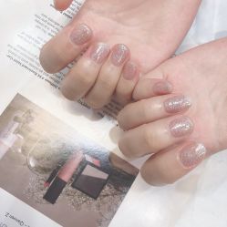 -蜜丝卡伦美甲美睫半永久