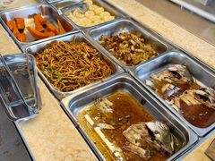 自助取餐区-荣誉国际酒店-云顶旋转餐厅