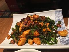 -云海肴·汽锅鸡·云南菜(天山百盛优客店)