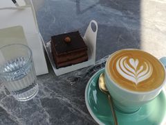 -UNI UNI(环亚凯瑟琳店)