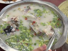 -美顺香食府鱼头老店(雪野湖店)
