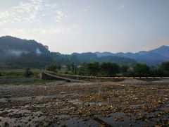 -燕子河大峡谷天坑仙境