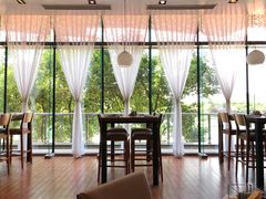 -上海佘山世茂艾美酒店
