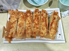 肉三鲜锅贴-春水锅贴·传统鲁菜(大明湖店)