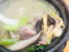 -白卫东白记砂锅(管城街店)