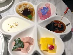 甜品总汇-蔴将·川菜(黄龙万科店)