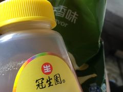 -全家便利店(新闸路二店)