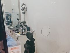 -亨吉利世界名表中心(群光店)