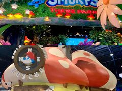 -蓝精灵乐园·世茂精灵之城主题乐园