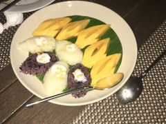 芒果糯米饭-Ruen Urai