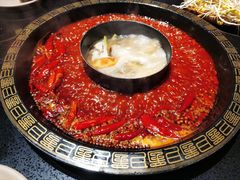 菌汤鸳鸯锅-渝派江湖烩(回兴店)