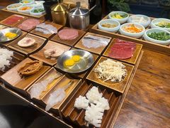 -银米·云南传统过桥米线(双廊黑金冠店)
