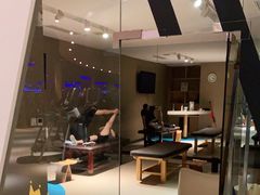 -康斐斯健身(银泰创意城店)