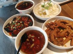 -龙巢盱眙龙虾·牛蛙·烧烤宵夜(八卦岭店)