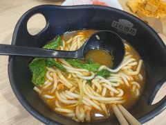 -桂在香知桂林米粉(红博中央公园店)
