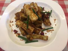 -鲁班小馆(政四街店)