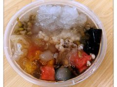 -吉小手•豆花和糖水(卧龙晓城店)